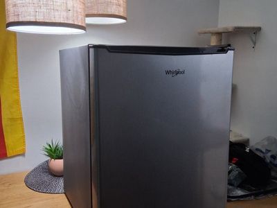 Whirlpool Compact Refrigerator Mini Fridge Stainless Steel Look Used