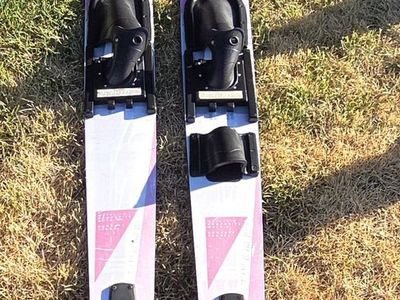 Full Throttle Injection Molded Waterskis Combo Pair with Bindings