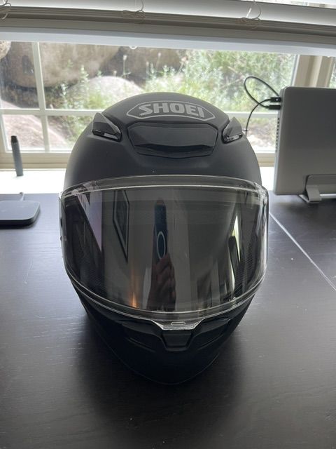 Shoei RF-1400 with photochromic shield (L)