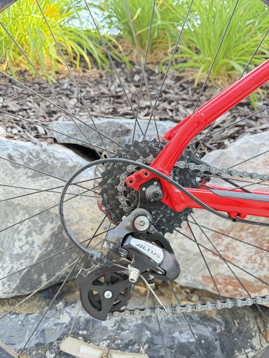 Main image 3