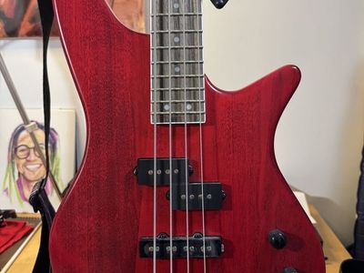 Jackson Js23 bass
