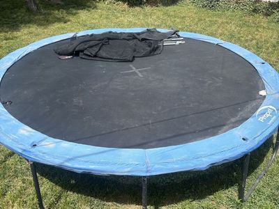 14x14 Trampoline