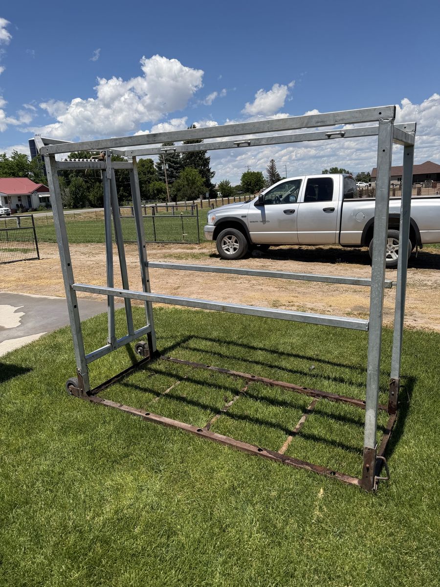 Aluminum show chute