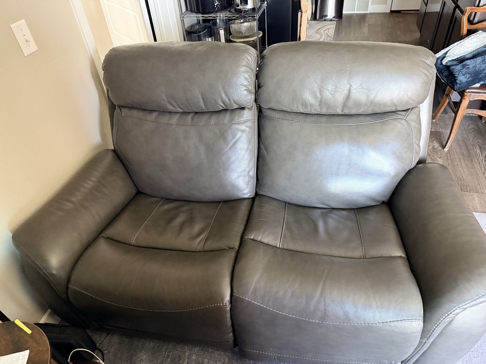 Power leather loveseat/rocker