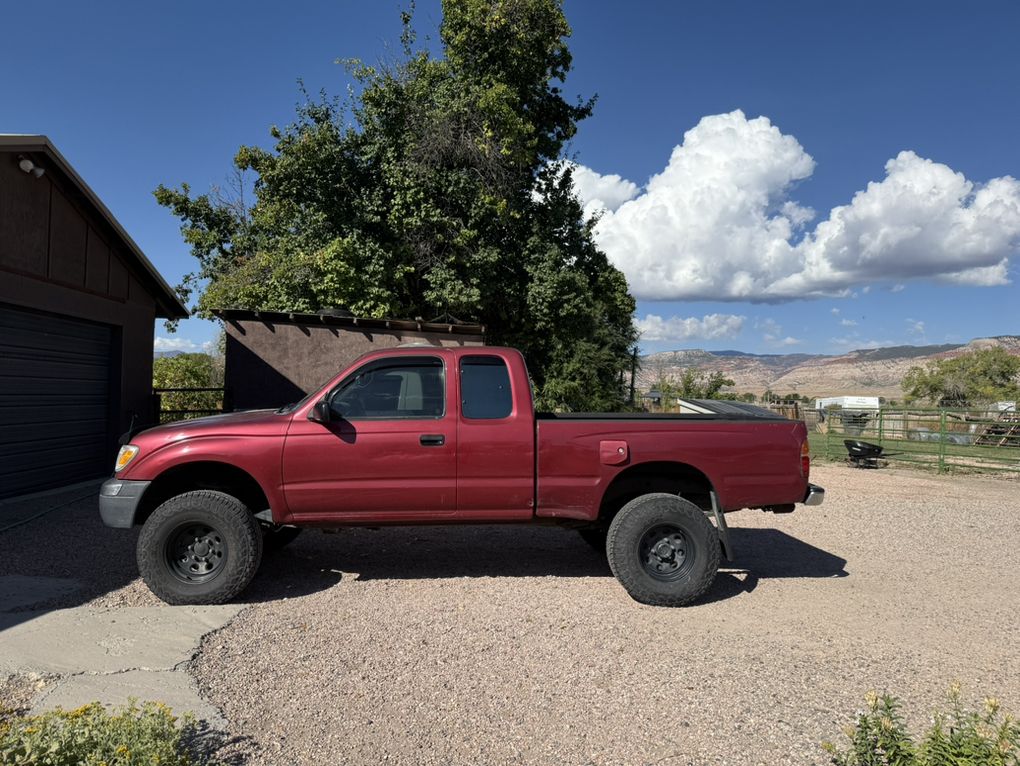 1998 TOYOTA TACOMA SR5