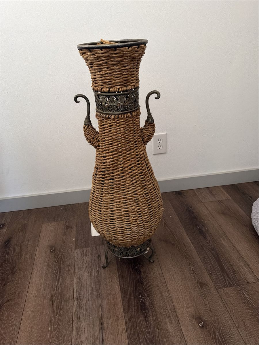 Wicker Floor Vase 