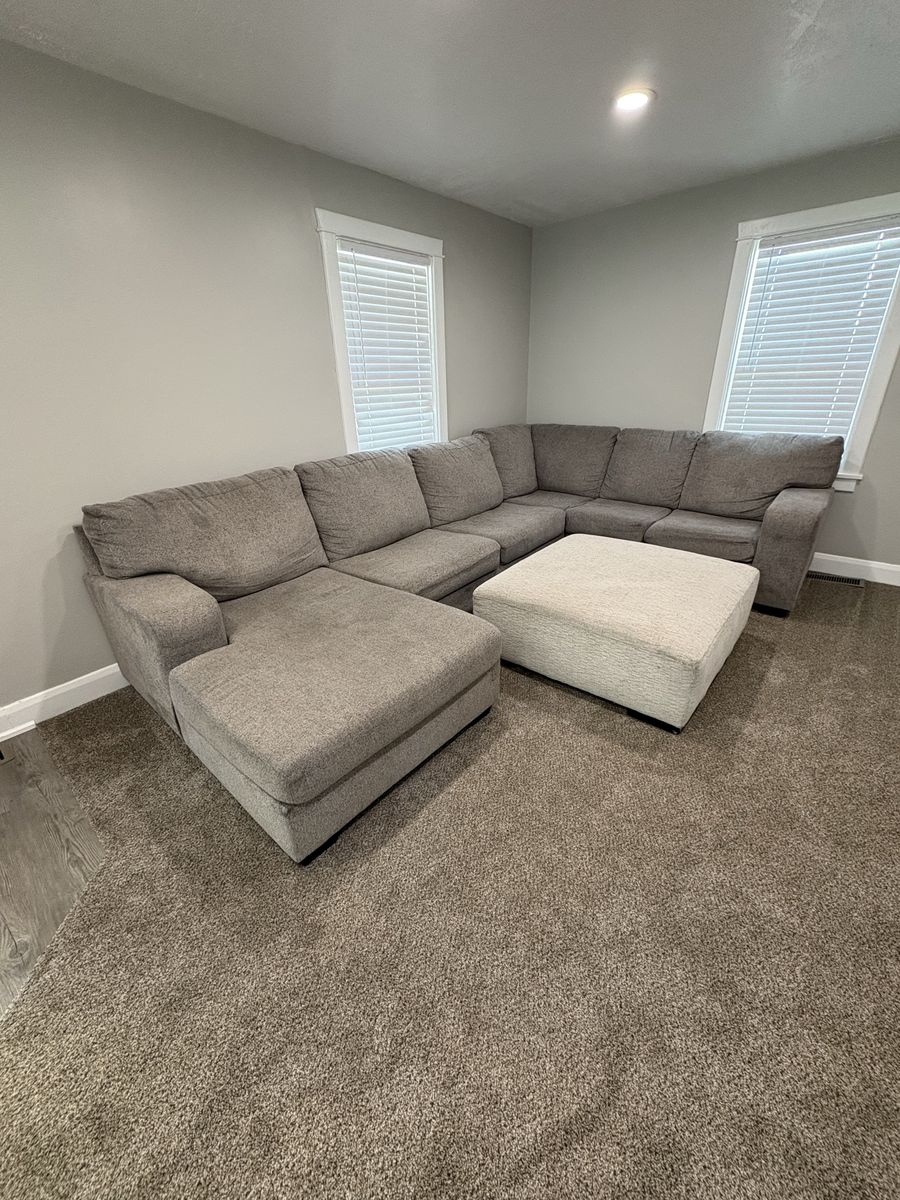 Sectional Couch 