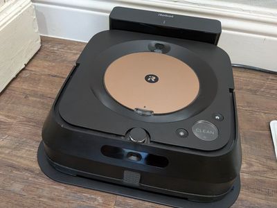 iRobot Braava jet m6 Robot Mop w/ Charging Dock – Lightly Used
