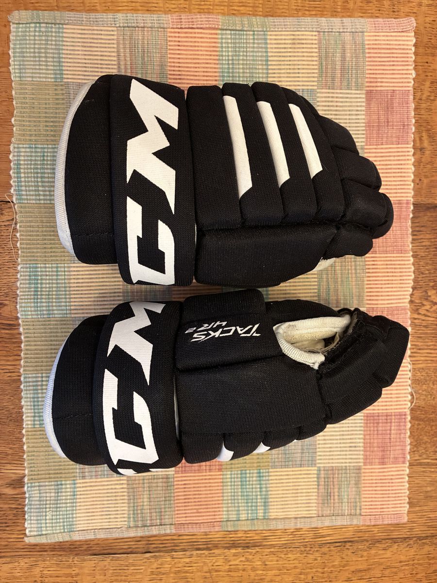 Hockey Gloves - CCM Tacks 4R2 Jr (kids)