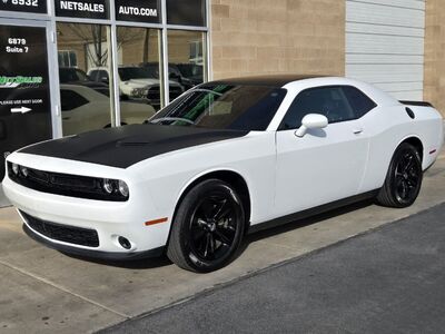 2022 DODGE CHALLENGER SXT