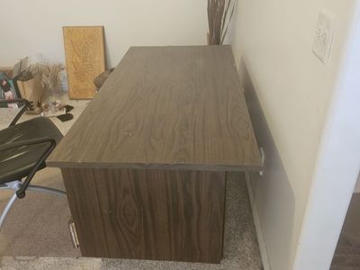 Char and desk set