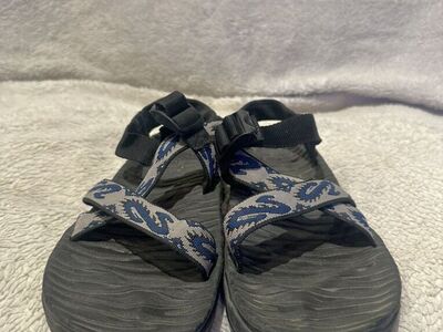 LaSportiva Men’s Size 10.5 Native Print Sandals