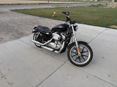 Harley-Davidson Sportster 883 Iron Motorcycle Black