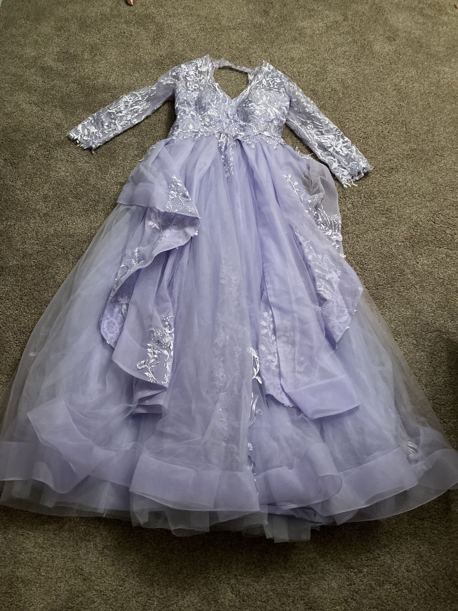 Beautiful purple prom/quinceñera dress