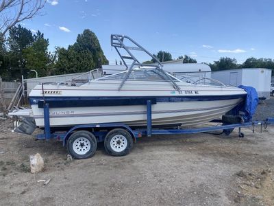 1985 Bayliner 21 foot open bow