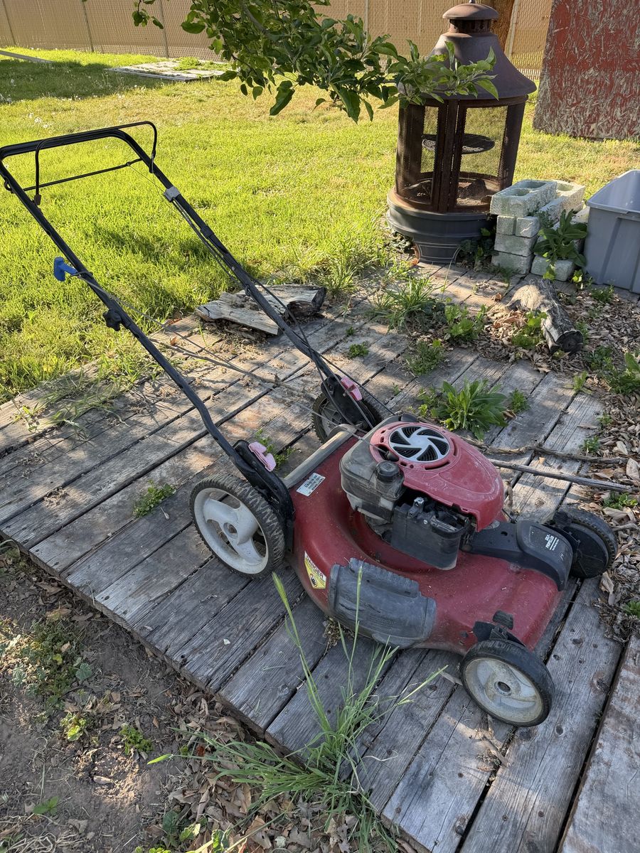 Craftsman self propelled gas lawn mower