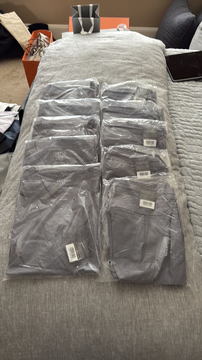 Men's Jaanuu Scrubs - Lot Of 5