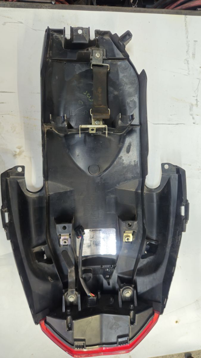 Main image 3