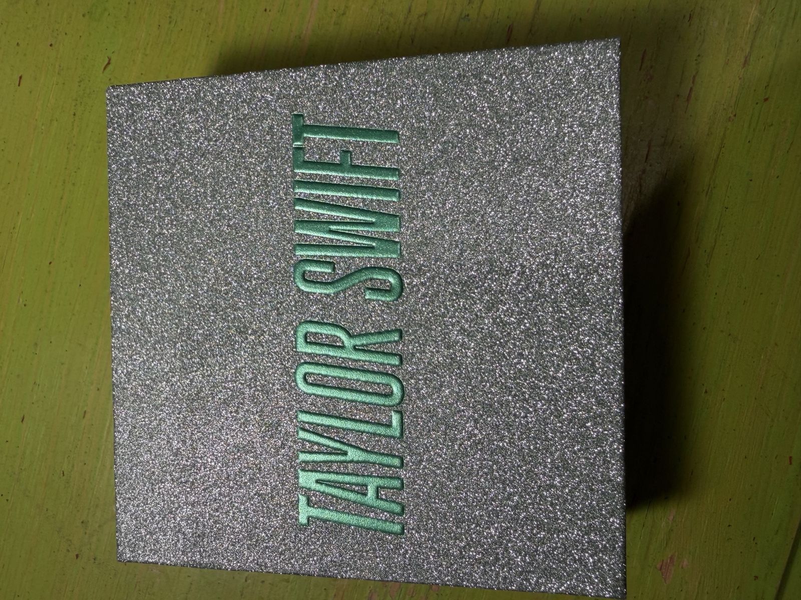 Main image 6