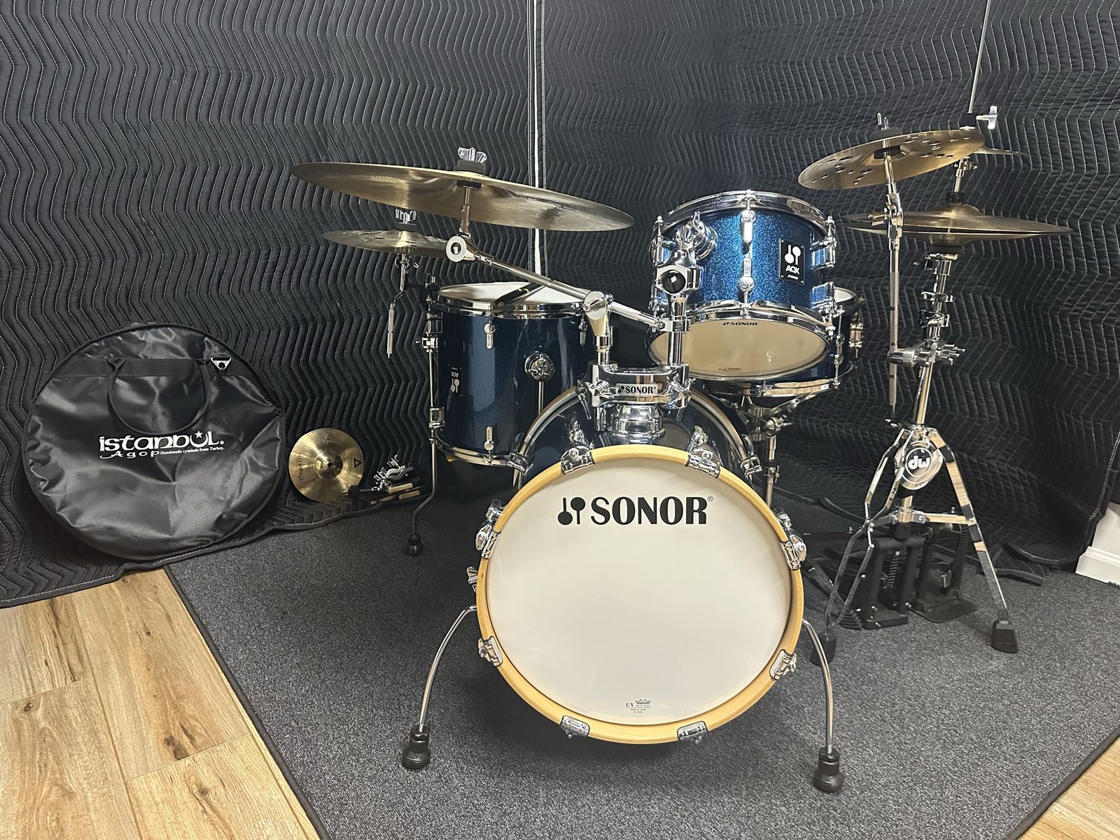 Fantastic Sonor Drum Set with Istanbul Cymbals!