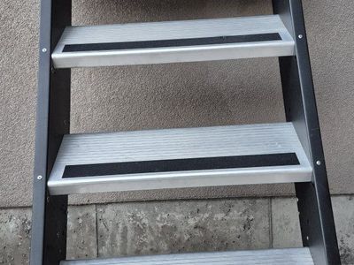 Keystone RV Company 4-Step Entry Stairs Model STP-102MR-430-28