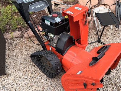 Ariens Professional 28 RapidTrak Snowblower, Hydrostatic - 420cc - Excellent Condition