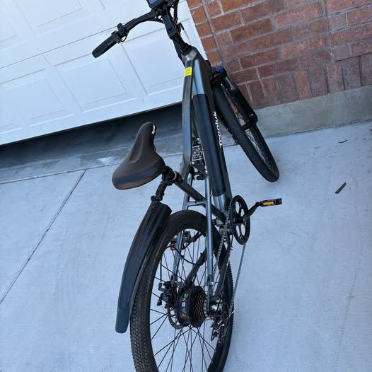 25mph electric bike with full suspension. Brand new