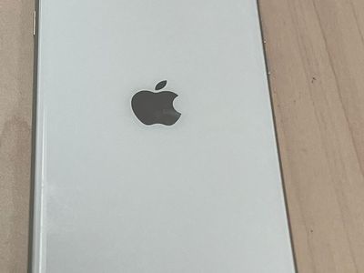 Iphone SE - 64GB - 3 GEN - Unlocked