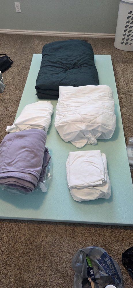Dorm room bedding, Twin XL