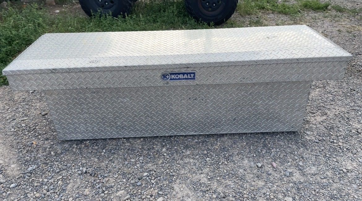 Full size truck tool box