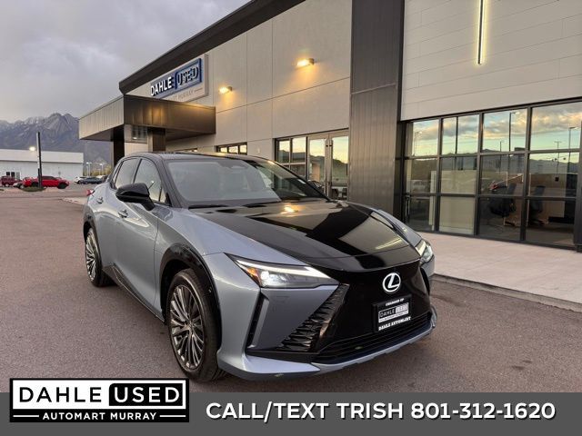 2023 Lexus RZ 450e Luxury