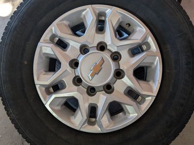 Chevrolet Silverado 2500HD 18" LT275/70R18 Wheels. bolt pattern 8x180 set of 4
