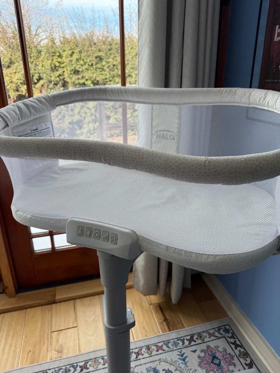 HALO BassiNest Swivel Sleeper Essentia Baby Bassinet - Adjustable, Breathable Mesh