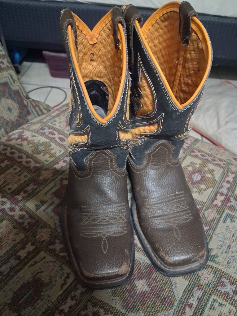 Ariat Childs Brown Leather Cowboy Boots Size 2 Western Style Nice!