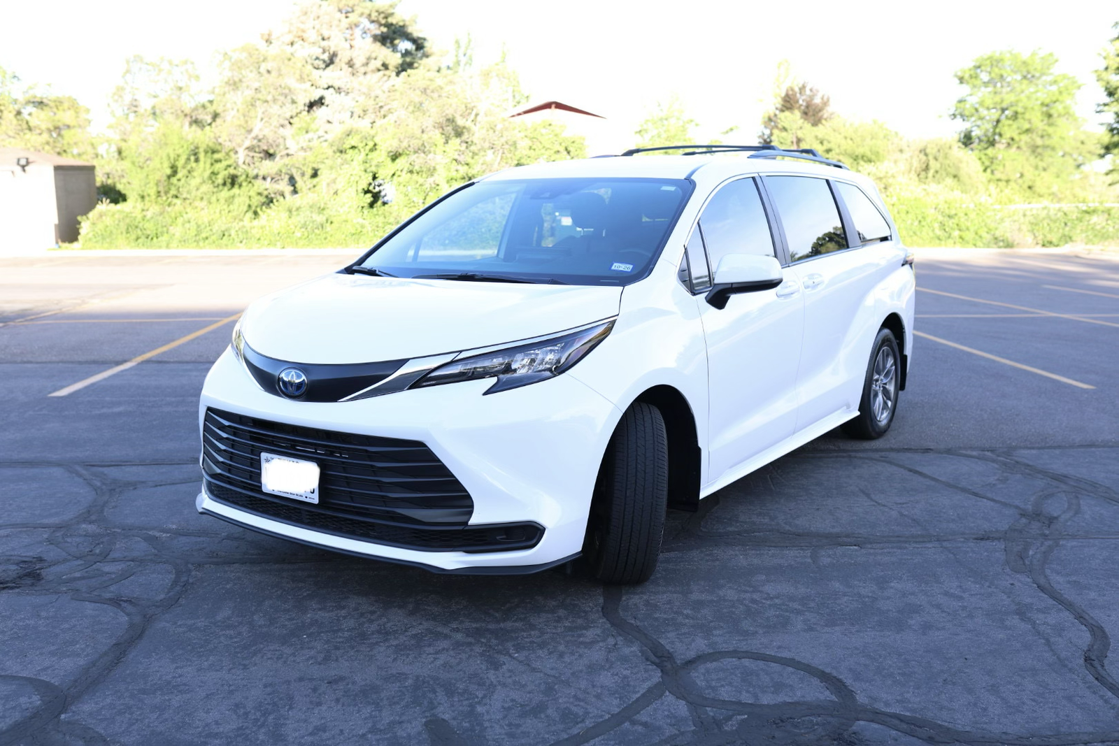 2025 Toyota Sienna LE 8-Passenger