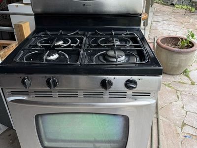 Maytag 30" Freestanding Range