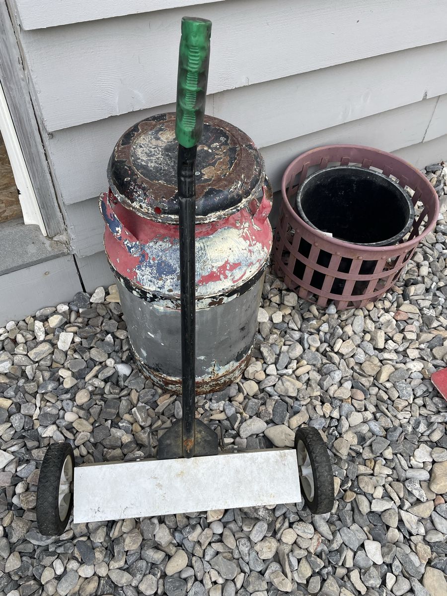 Roofing/construction Rolling magnet