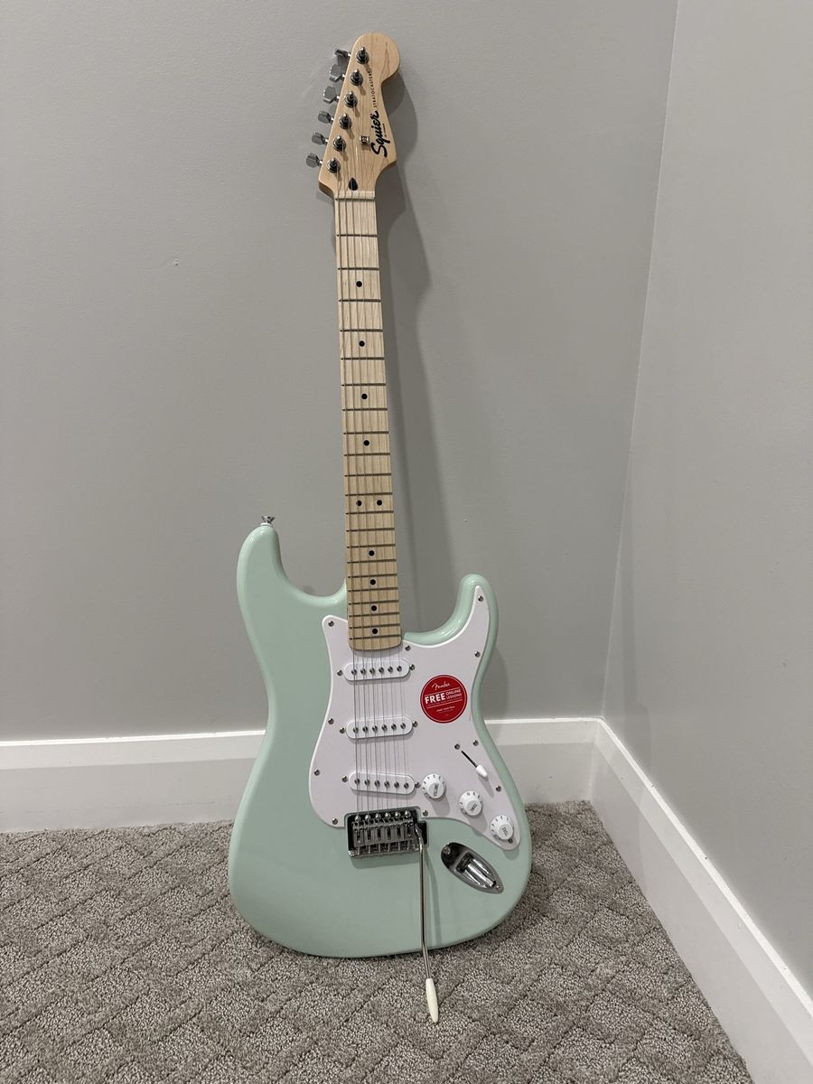 Squier by Fender Stratocaster Electric Guitar - Surf Green