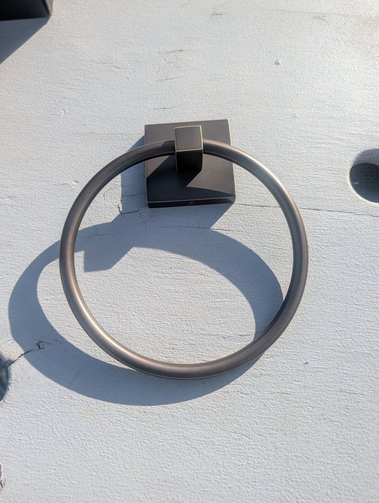 6" towel ring
