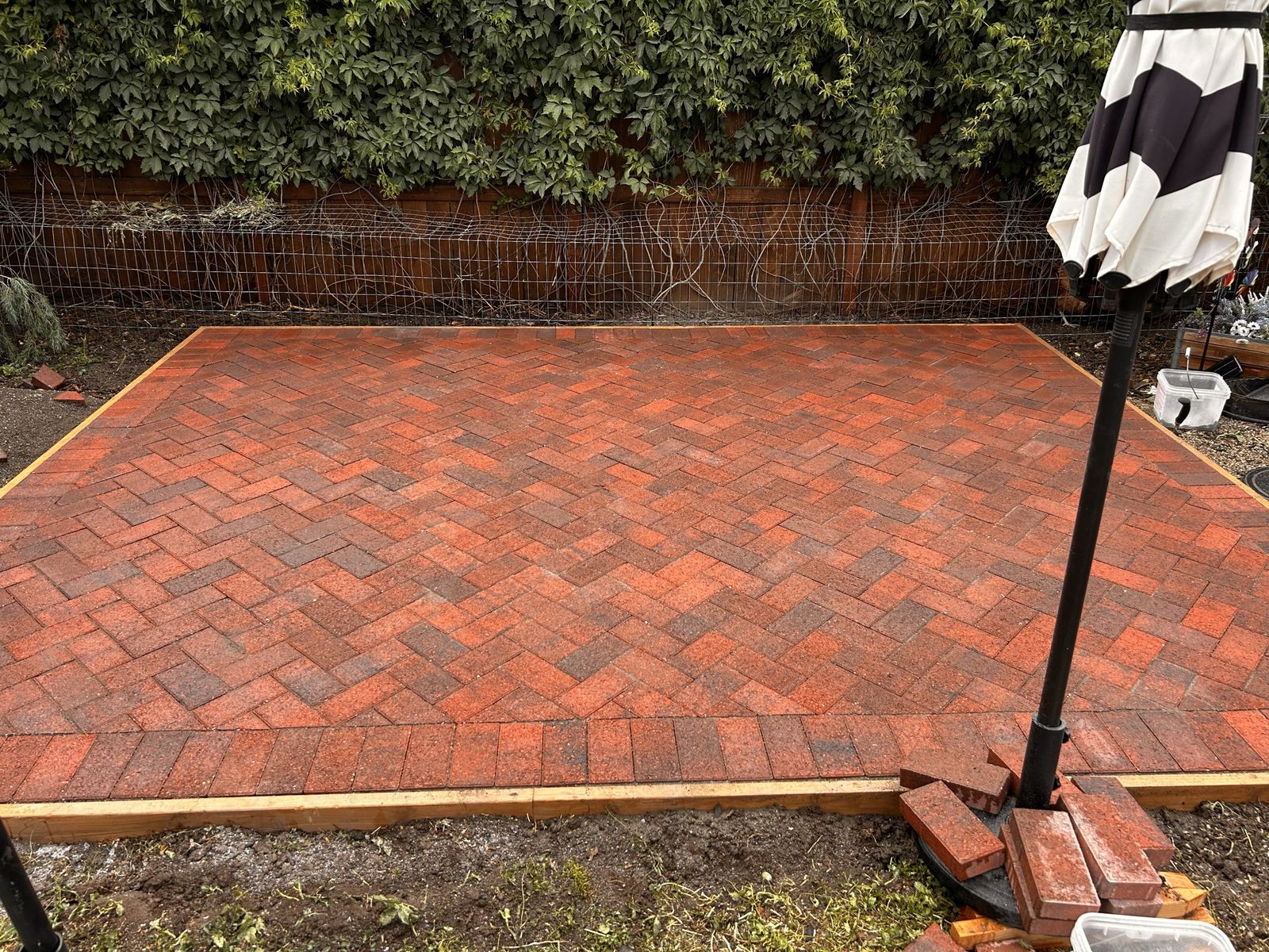 Main image 3