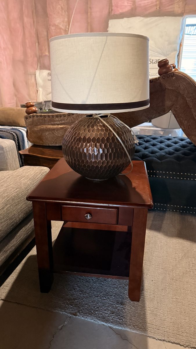 Hexagonal Pattern Bronze Table Lamp with Cream Shade - Good Condition