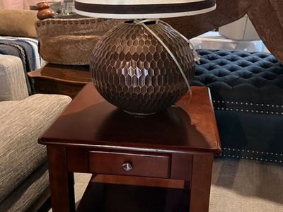 Hexagonal Pattern Bronze Table Lamp with Cream Shade - Good Condition