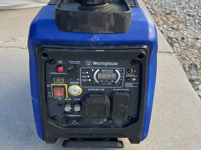 Westinghouse iGen4000c Inverter Generator, 4000 Peak Watts, 3300 Running Watts