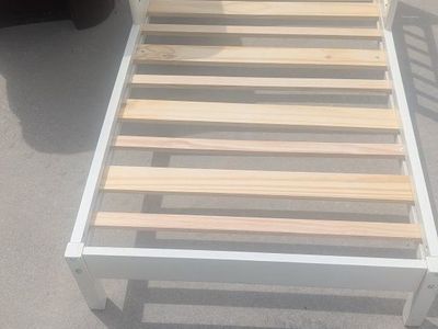 newer toddler bed