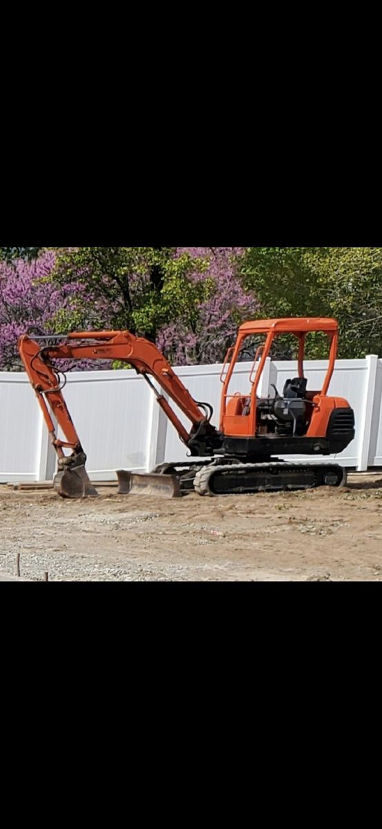Kubota kx121-2