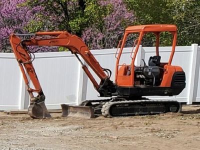 Kubota kx121-2