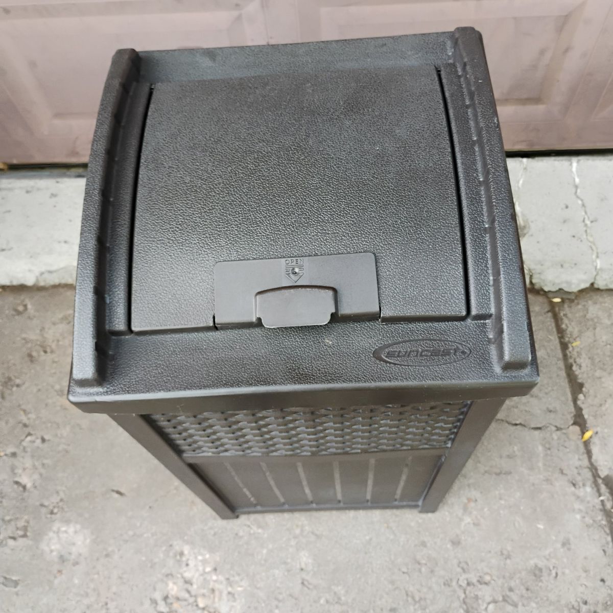 Main image 7