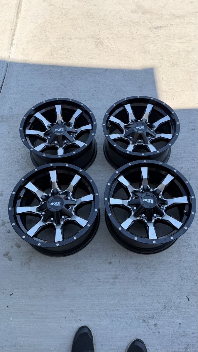 Toyota Tacoma 4Runner Ford F150 Chevy GMC Dodge Moto Metal Rims 17”