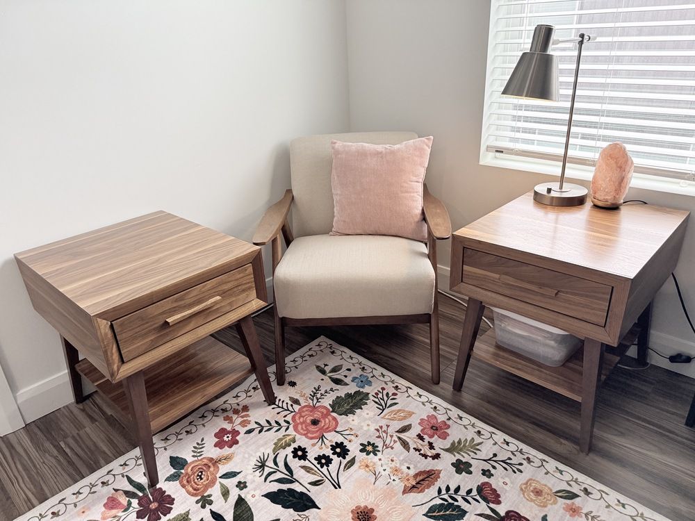 Mid Century Modern End Tables – Pair – Great Condition