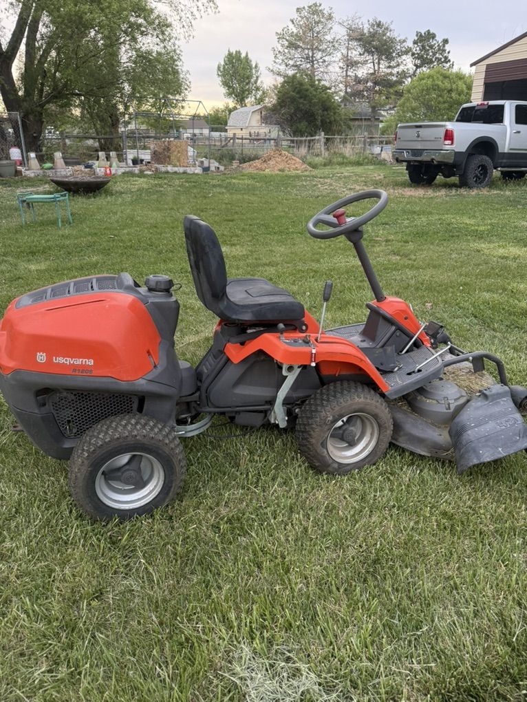 Husqvarna R120 S Ride On Lawn Mower